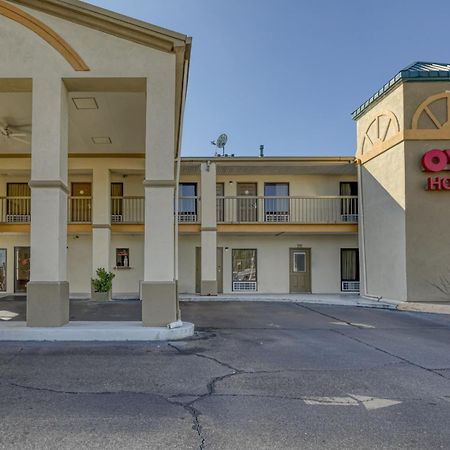 Oyo Hotel Grenada West מראה חיצוני תמונה