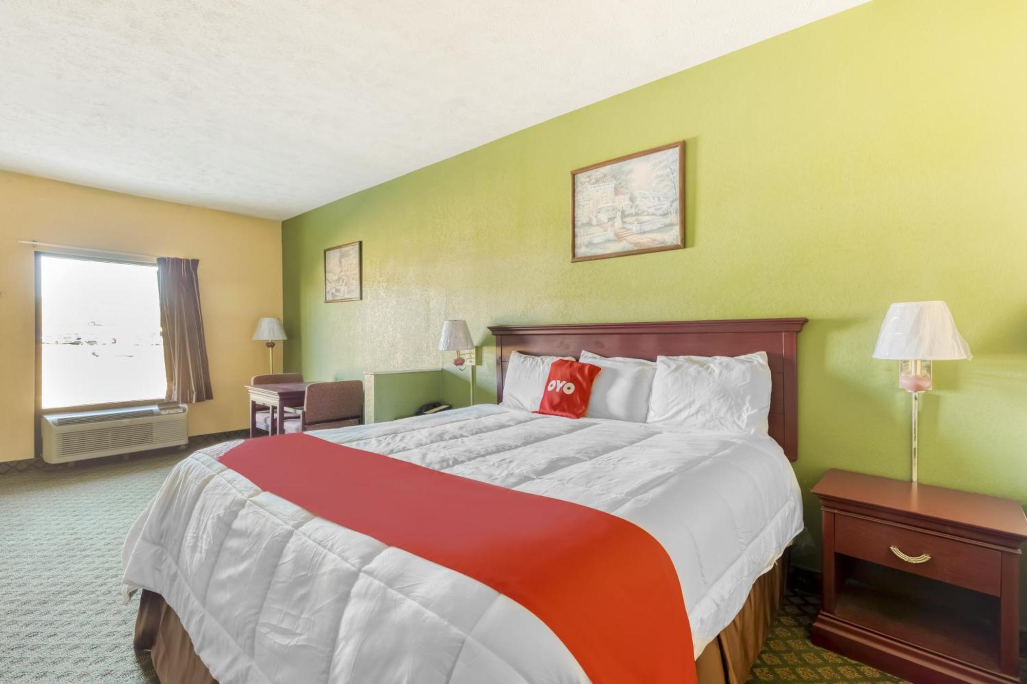 Oyo Hotel Grenada West מראה חיצוני תמונה
